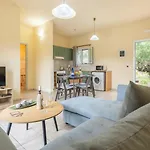 Russa Alekos Villa