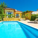 Villa Russa Alekos Trapezaki (Kefalonia)