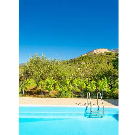 Villa Russa Alekos Trapezaki (Kefalonia)