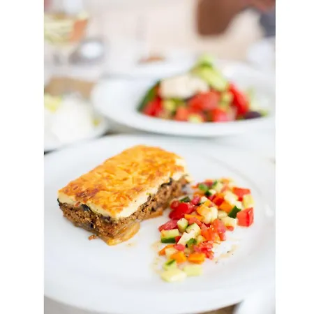 Russa Alekos * Trapezaki (Kefalonia)