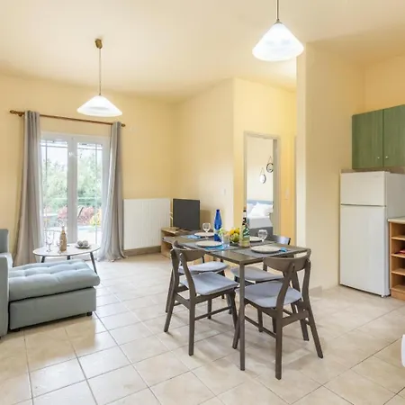 Russa Alekos Villa *